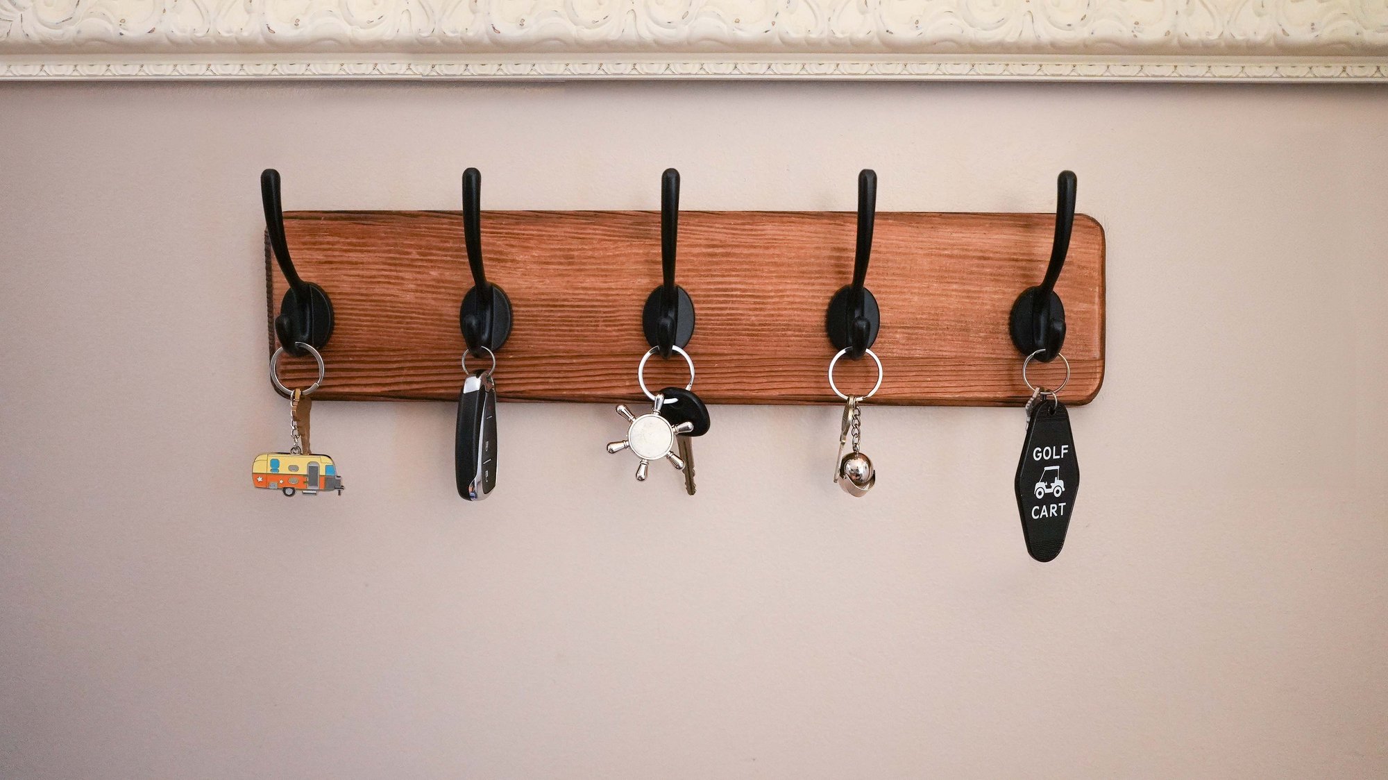 Keys on Rack Web Banner