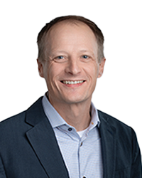 Derrick Kooistra Headshot