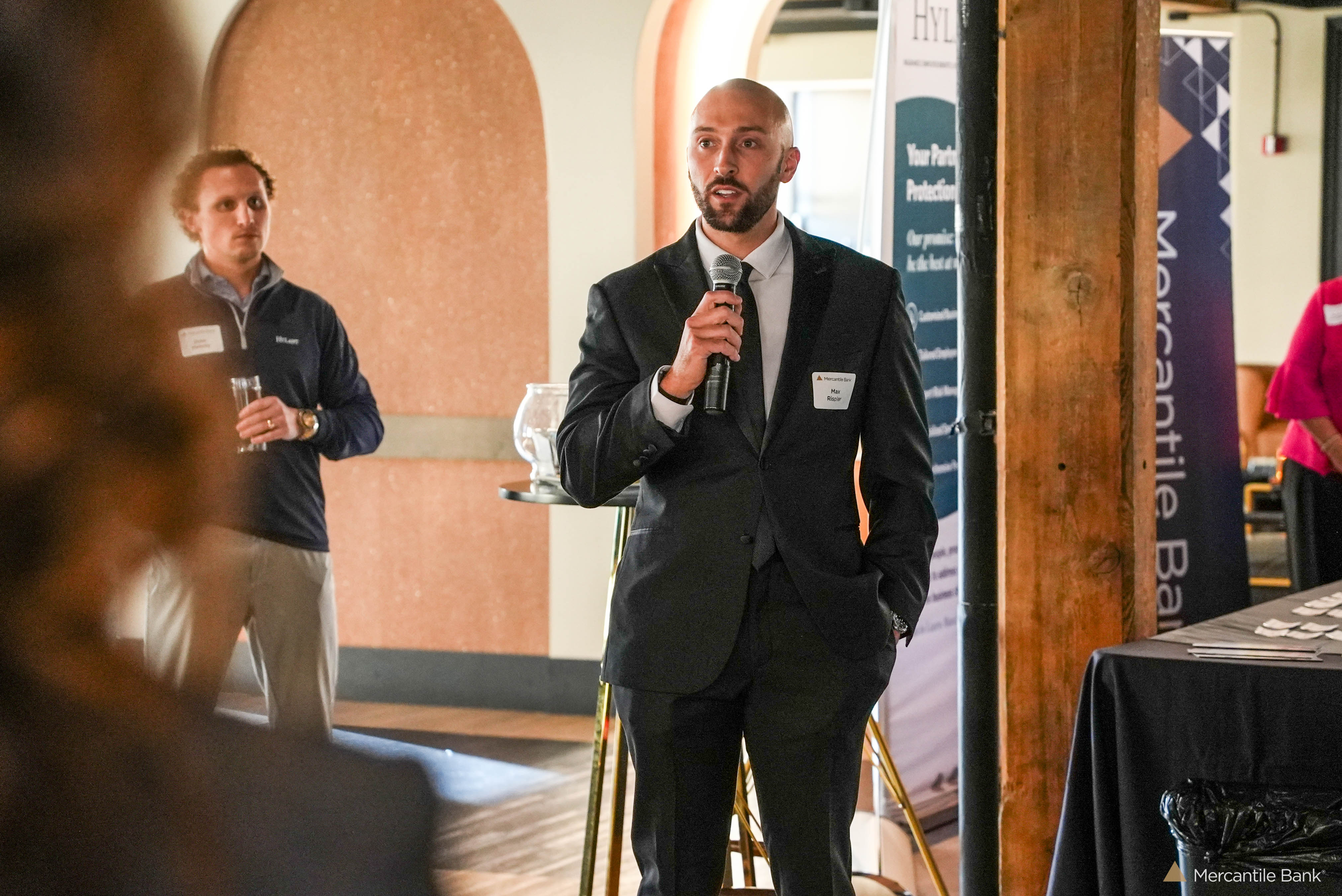 Business Mixer Happy Hour 9